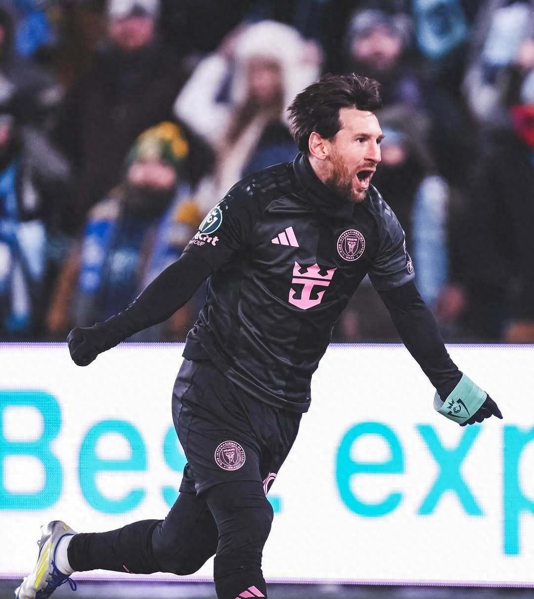 九游体育下载-出色发挥引爆全场！，梅西意外战胜西班牙队赛场气氛高涨的简单介绍