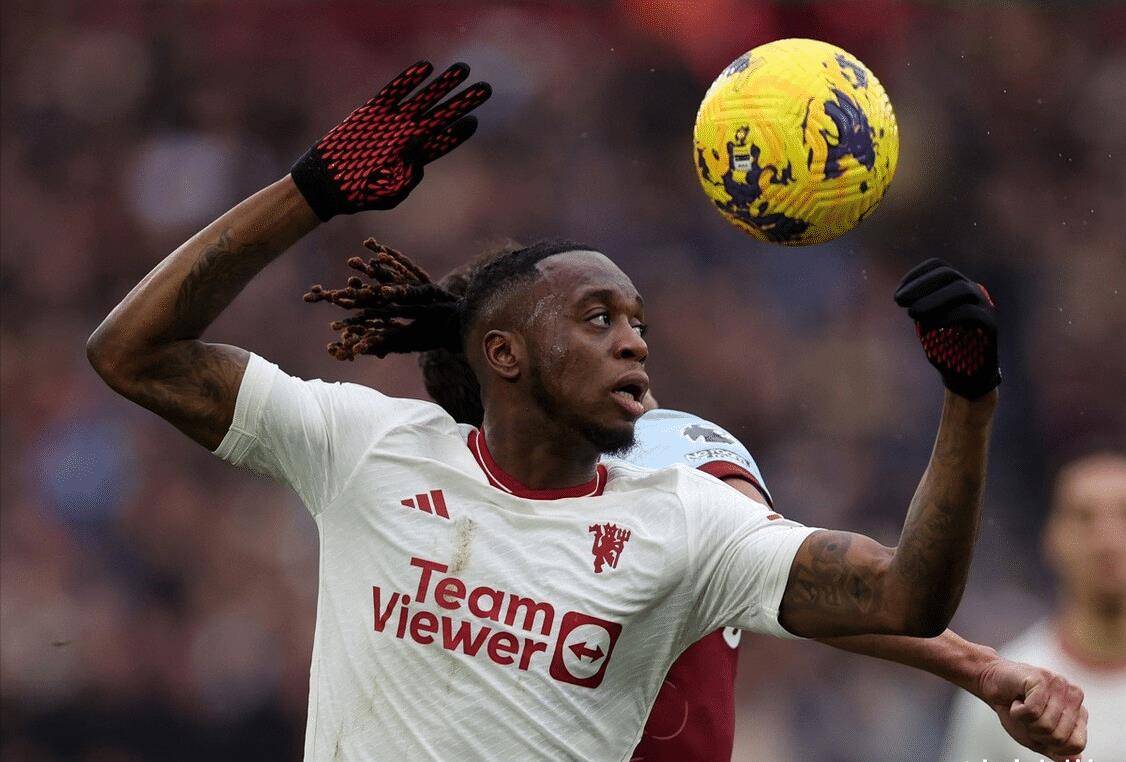 九游中心-英超国际比赛日再迎强敌，西汉姆豪取连胜，主帅态度：球迷炸锅，临场指挥获称赞的简单介绍